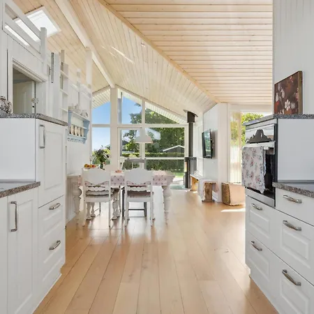 Ferienhaus Beautiful In With House Sea View