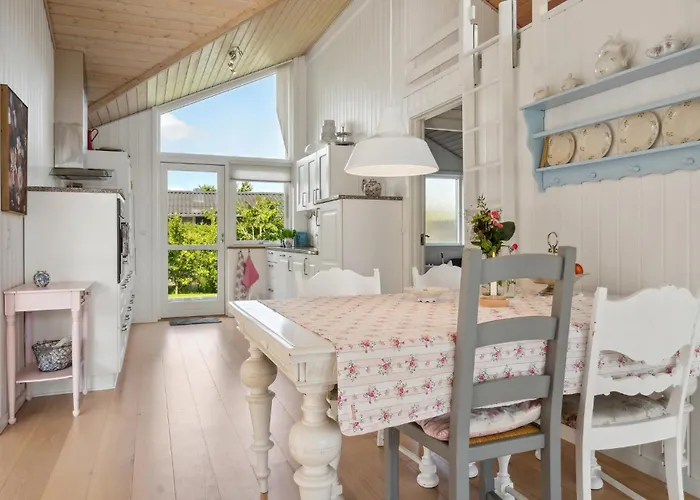 Feriehus Stunning In Børkop