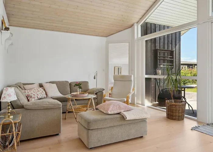 Stunning In Feriehus Børkop